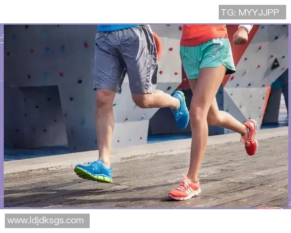 足球明星脚踝扭伤后如何快速恢复与有效处理的全面指南 足球明星脚踝扭伤后如何快速恢复与有效处理的全面指南